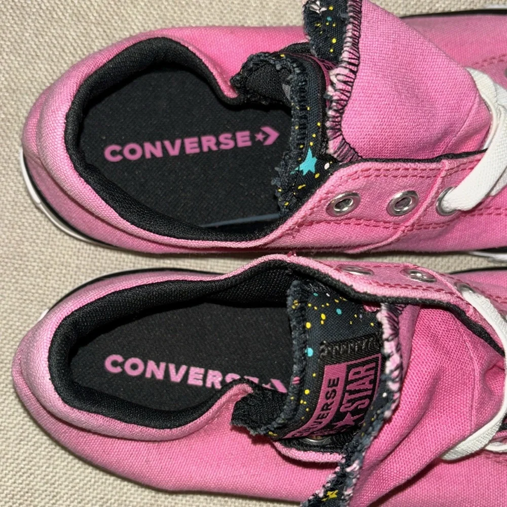 Pink Converse - Picture 3 of 7